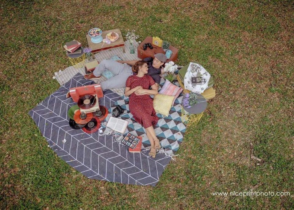 engagement, celebrity - This Couple’s “The Notebook”-Inspired Prenup Shoot Is Nothing but Adorable