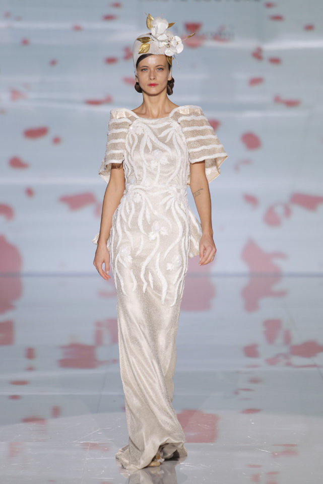 Isabel Zapardiez at Barcelona Bridal Week 2017__18