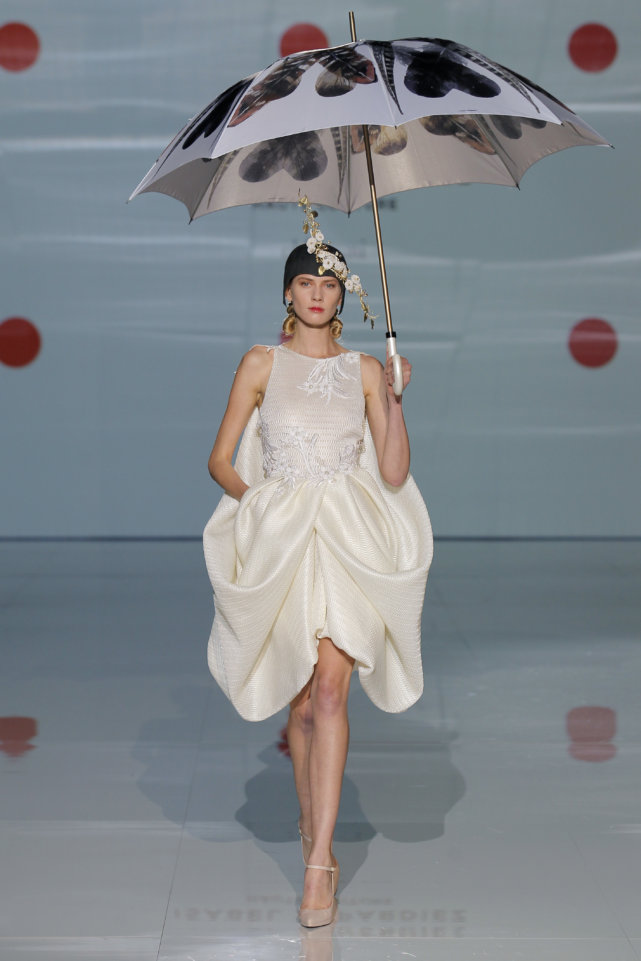 Isabel Zapardiez at Barcelona Bridal Week 2017__29