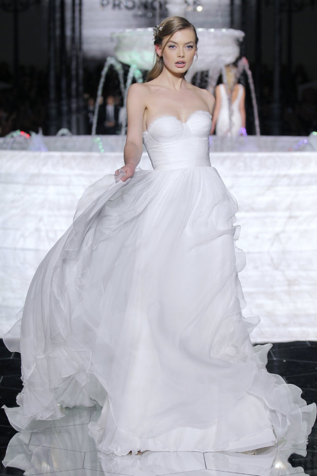 PRONOVIAS BARCELONA BRIDAL WEEK 19