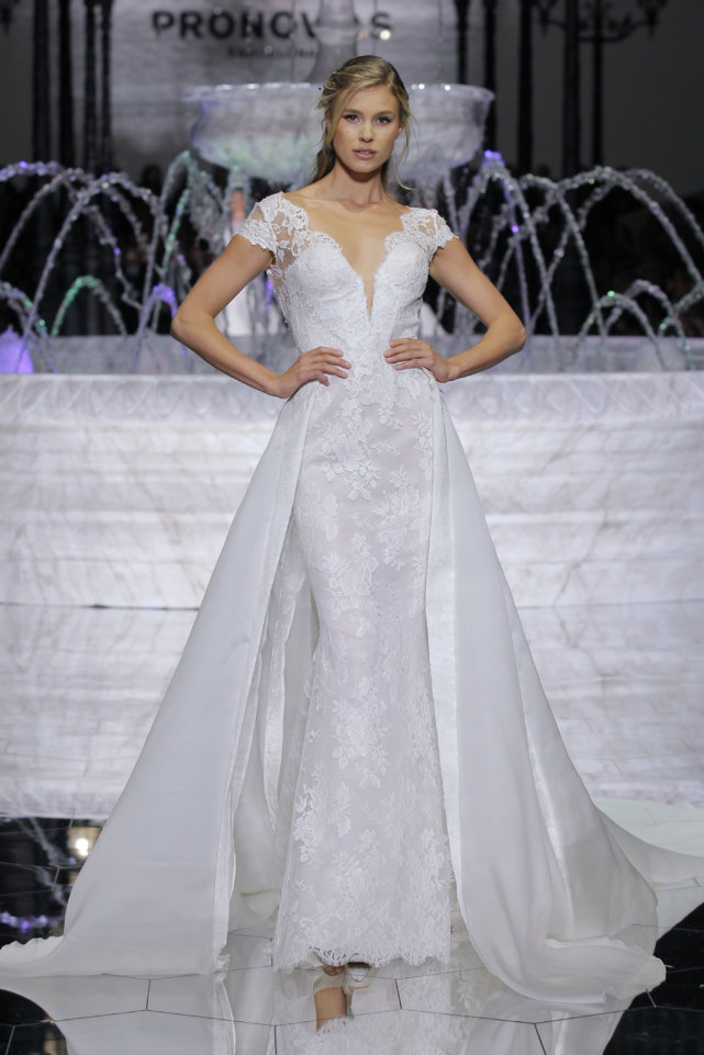 PRONOVIAS BARCELONA BRIDAL WEEK 55