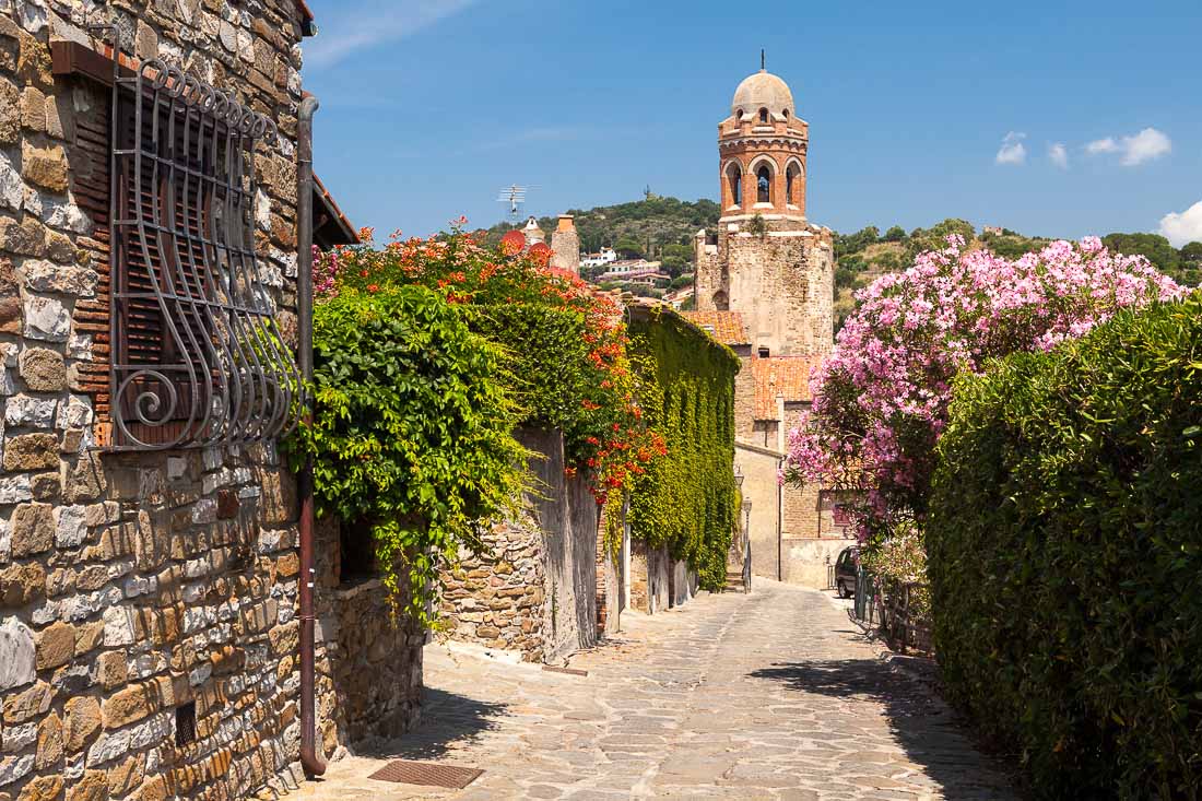 ideas, travel, lifestyle, be-inspired - 8 Breathtaking Italy Seaside Town For Your Destination Wedding Photography