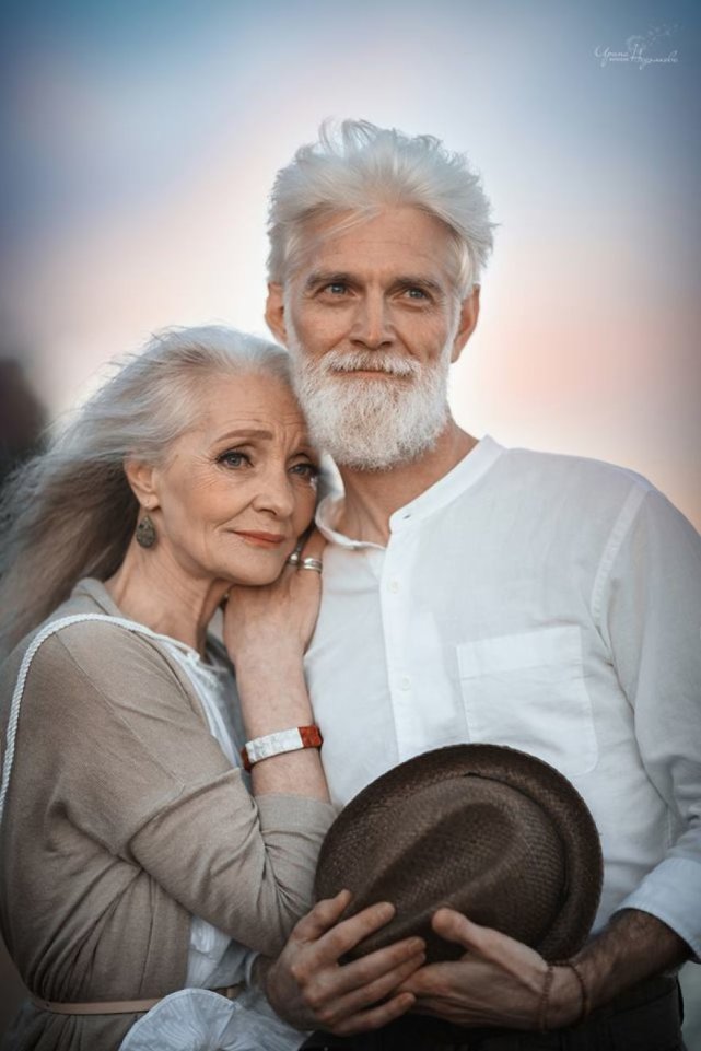 ideas, relationships, engagement, be-inspired - Beautiful portraits of elderly couple by photographer Irina Nedyalkova