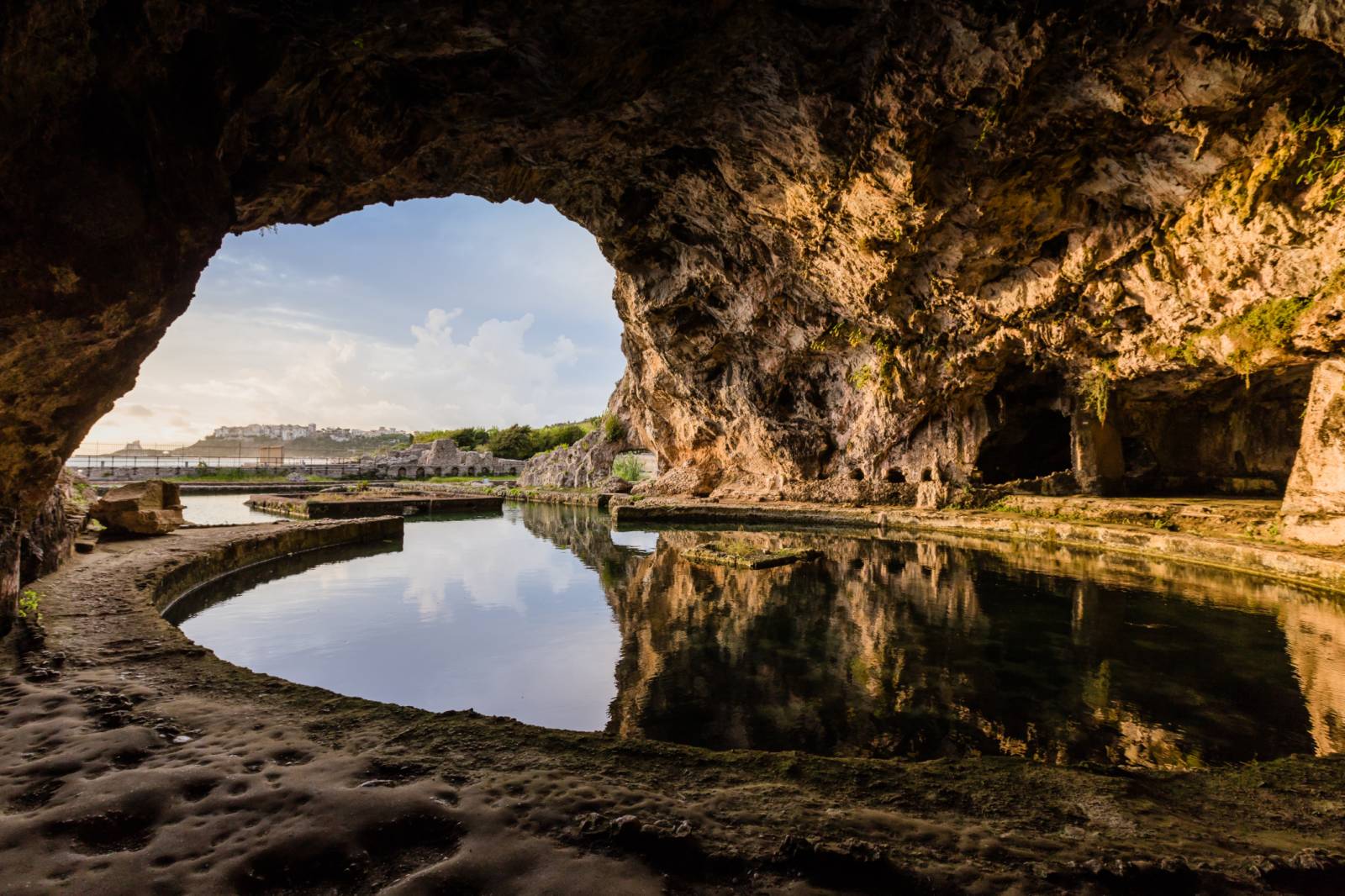 ideas, travel, lifestyle, be-inspired - 8 Breathtaking Italy Seaside Town For Your Destination Wedding Photography