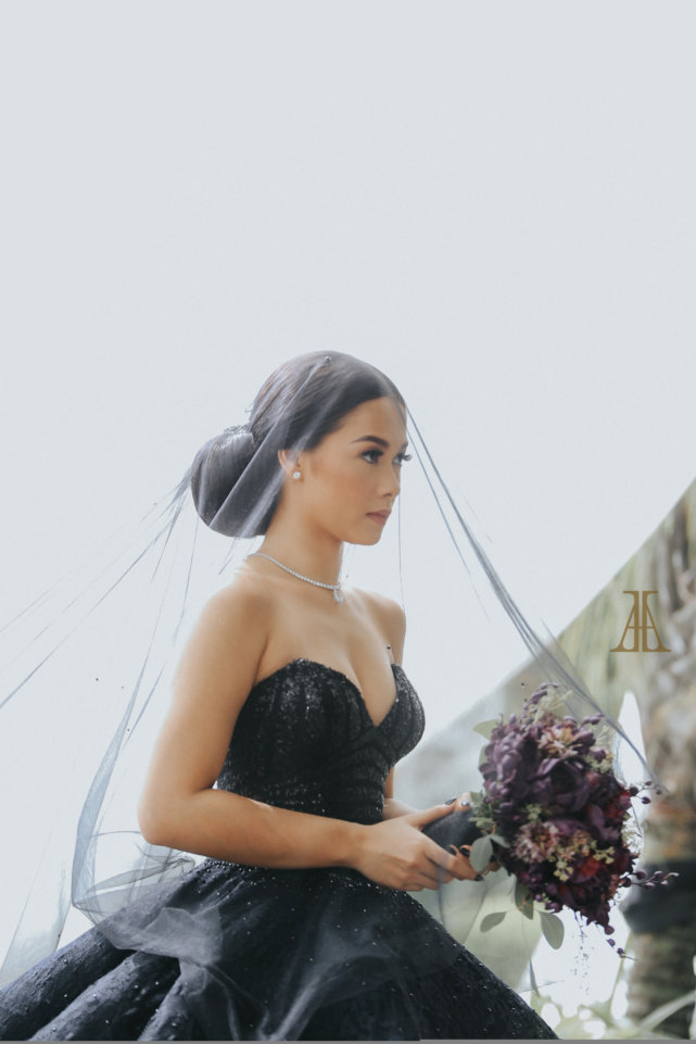 wedding - Bride Maja Salvador Wore Black Wedding Dress
