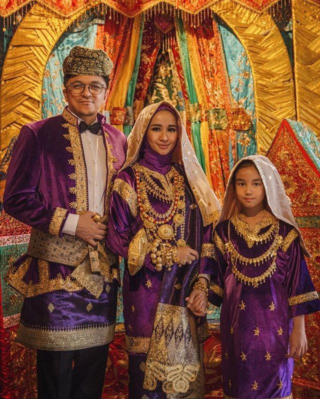 wedding, malaysia, celebrity - Indonesian Star Cynthia Bella Marries Malaysian Businessman, Engku Emran