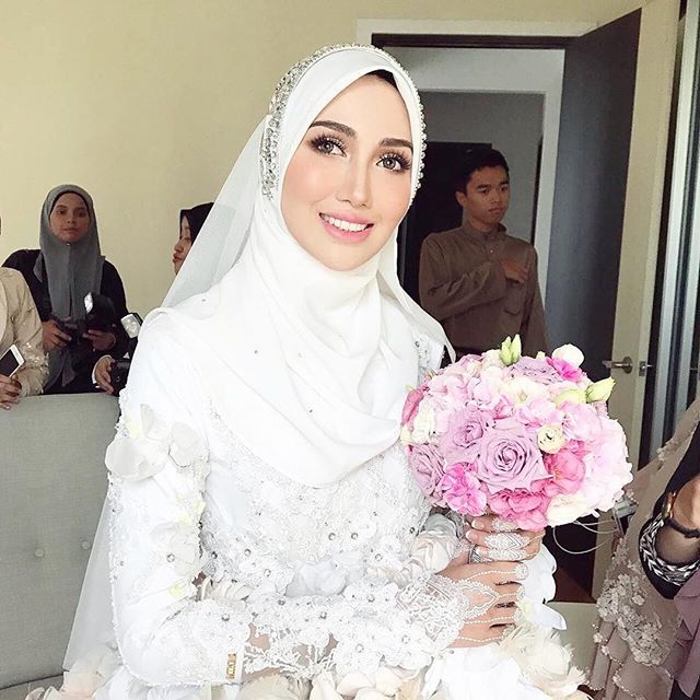 wedding, malaysia, celebrity - Hanis Arif &amp; Irshad Razali wed in Beautiful Pastel Wedding