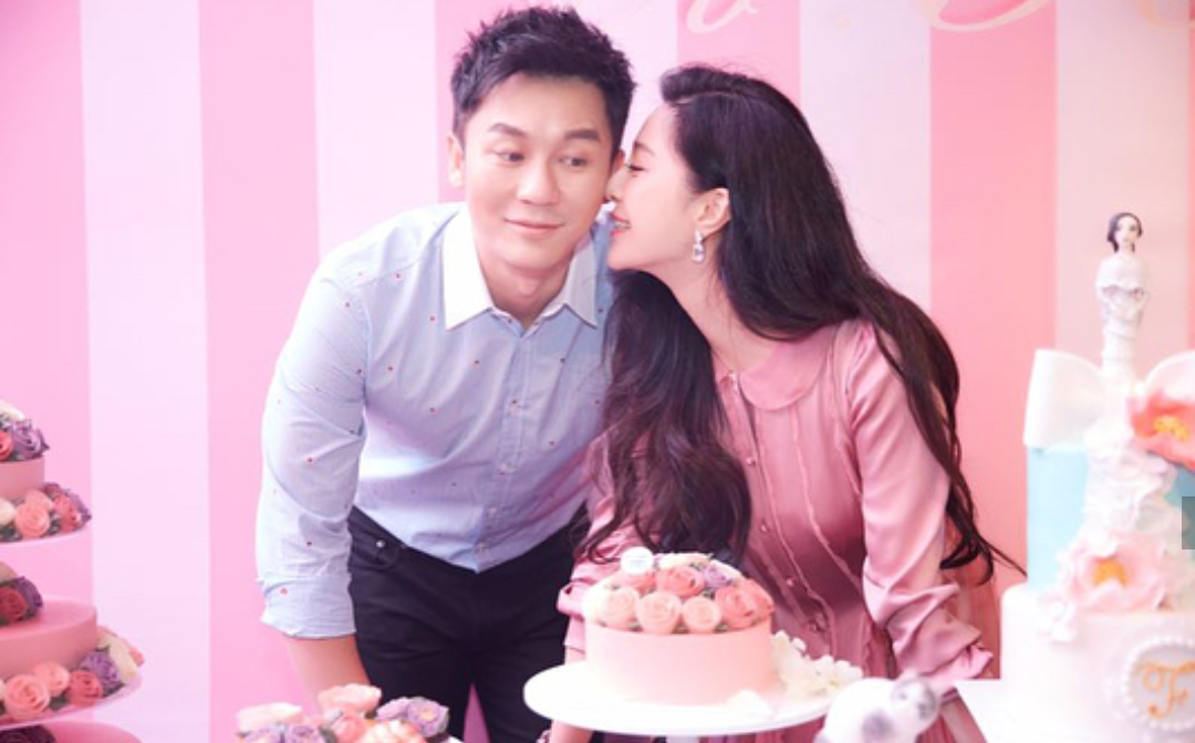 hong-kong, global-wedding, celebrity - It's official. Fan Bing Bing is engaged to boyfriend Li Chen