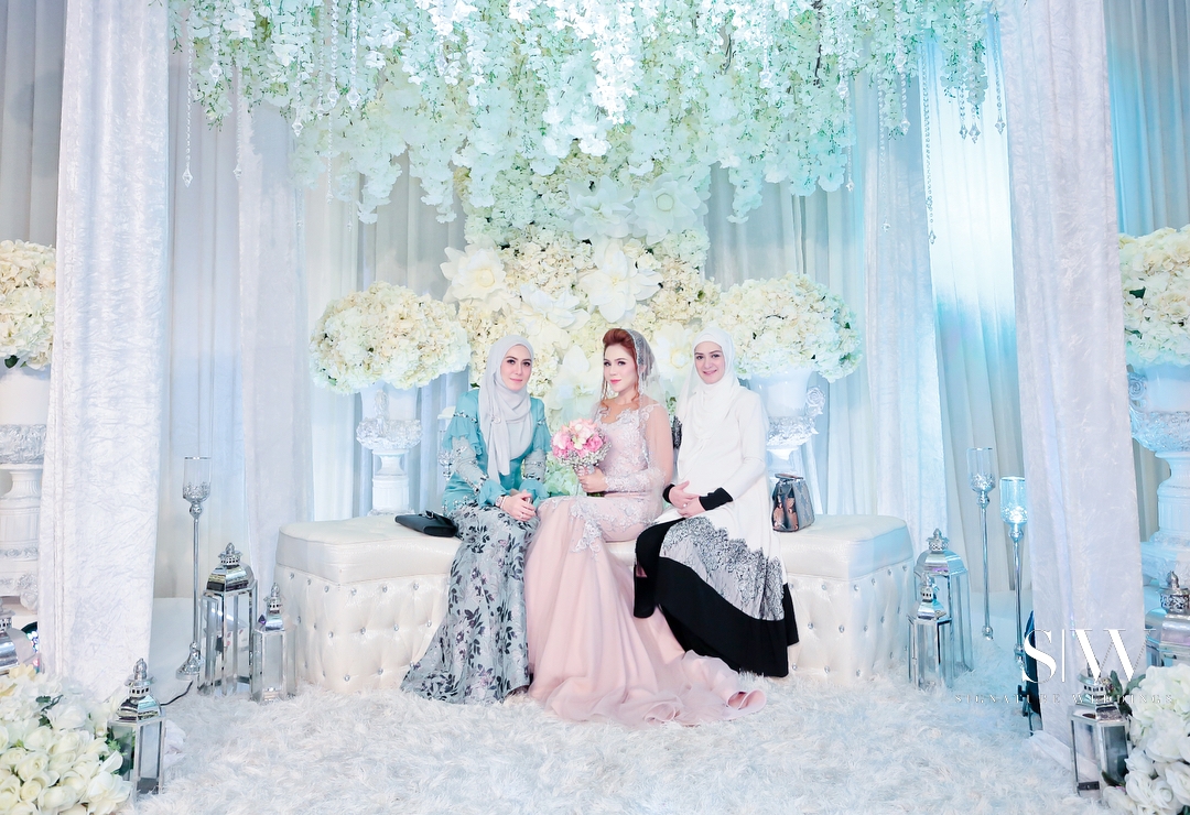 malaysia, engagement - Insta-Influencer Nadia Fatma Gets Engaged in a Splendid Hotel Ceremony