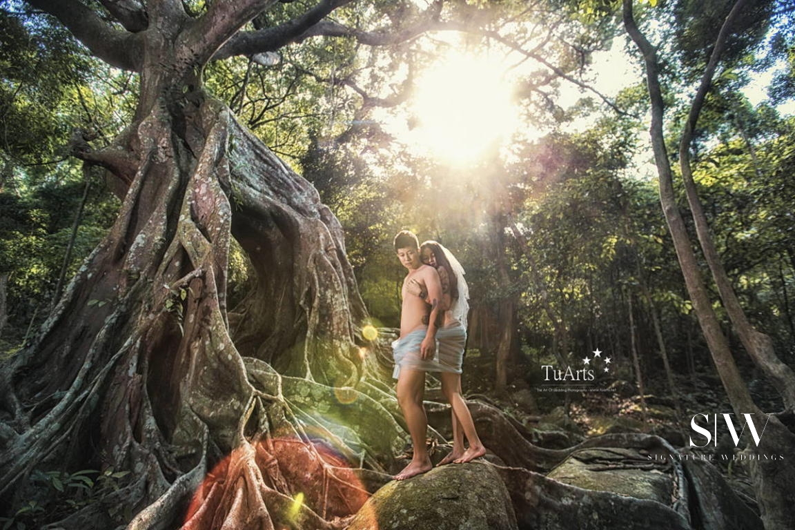 wedding-photography, etc, engagement, be-inspired - Couple Poses Bare in their Vietnam Pre-Wedding Photography and It's Stunning!