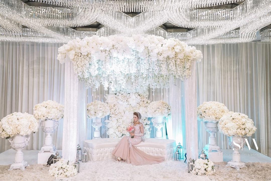 malaysia, engagement - Insta-Influencer Nadia Fatma Gets Engaged in a Splendid Hotel Ceremony