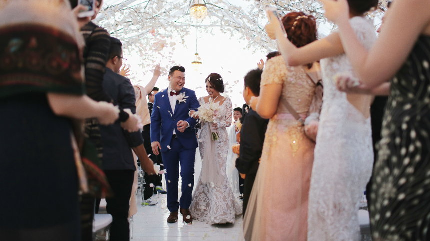 Robert & Theresia's Spectacular Cliffside Bali Wedding at Sky Ayana wedding, destination-weddings, bali-wedding - Robert & Theresia's Spectacular Cliffside Bali Wedding at Sky Ayana