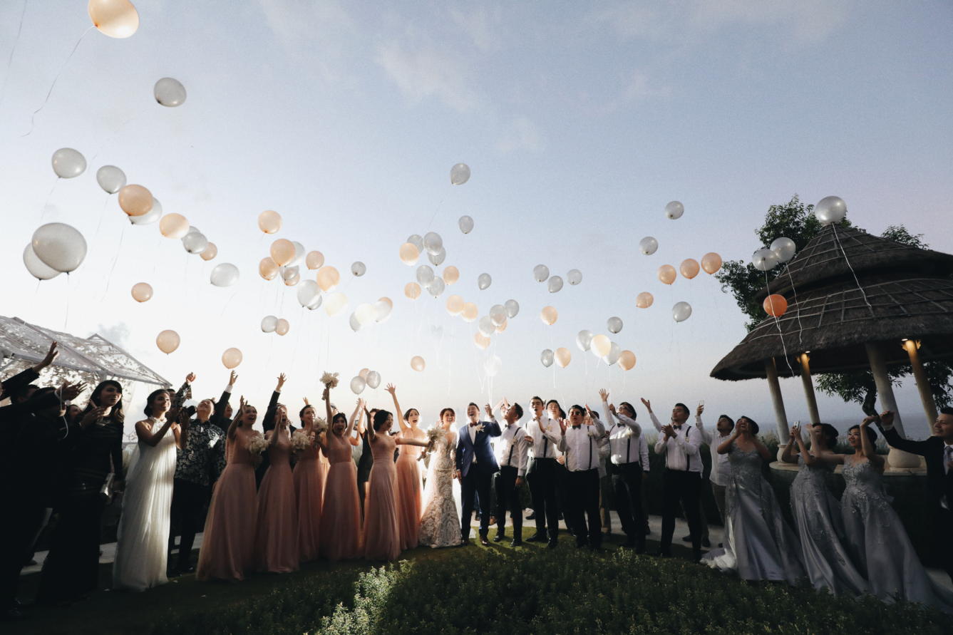 wedding, destination-weddings, bali-wedding - Robert &amp; Theresia's Spectacular Cliffside Bali Wedding at Sky Ayana