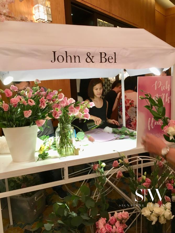 Tailored Asia Floral Cart Wedding Decoration John and Bel's Wedding Mandarin Oriental (2)