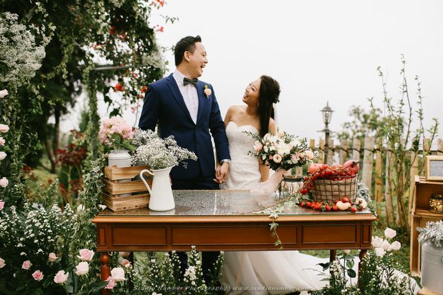 ideas, wedding, malaysia, featured, destination-weddings - Kevin and Veronica's rustic garden wedding at Jim Thompson Cottage