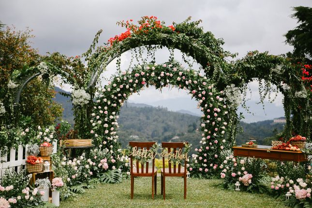 ideas, wedding, malaysia, featured, destination-weddings - Kevin and Veronica's rustic garden wedding at Jim Thompson Cottage