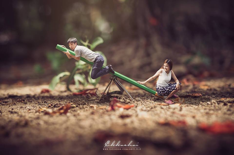 wedding-photography, thailand, global-wedding, featured, be-inspired - Thailand wedding photographer captures couple in microscopic size