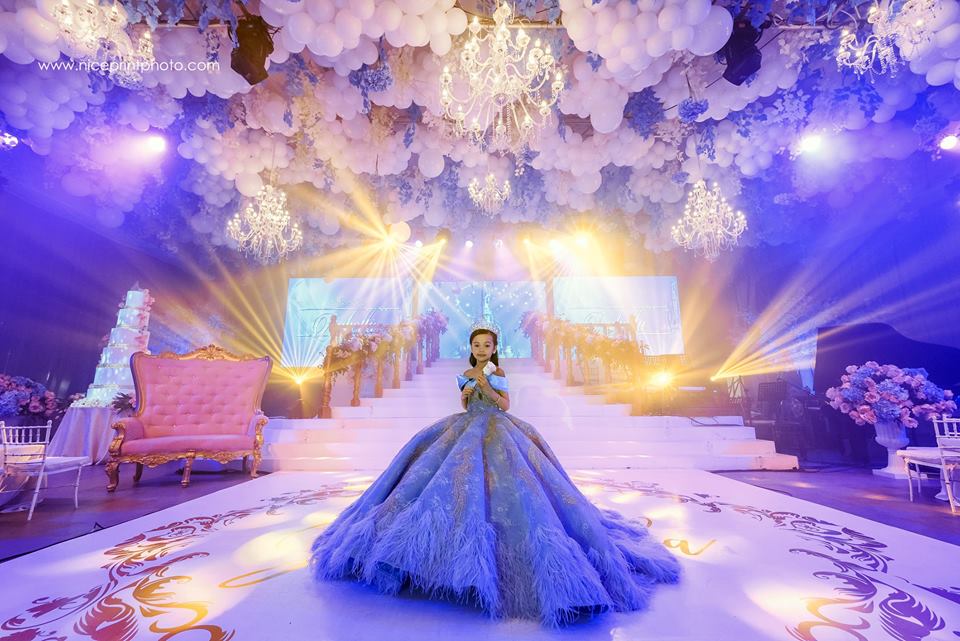 ideas, featured, etc, be-inspired - 7-Year-Old's Disney Princess-Themed Birthday Party Probably Outdo Most Weddings