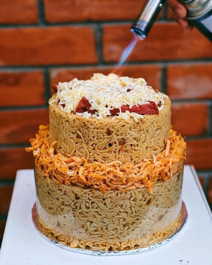 ideas, wedding, etc - Absolutely Unique Wedding Cake...with Indomie.