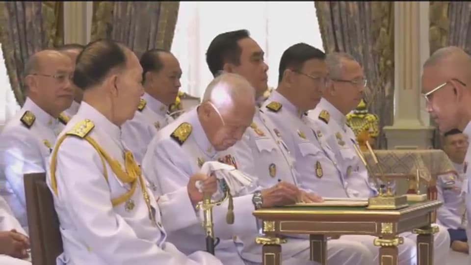 etc, be-inspired - Thailand's King Named His Consort as Queen, 3 Days Before Coronation