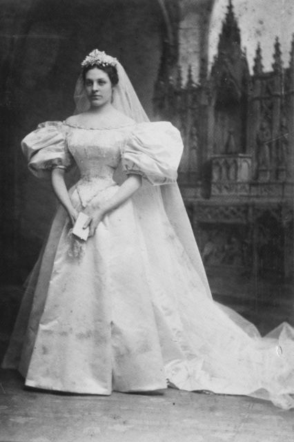 wedding-dresses, wedding, be-inspired - 11th Bride Donned a Special Heirloom Wedding Gown of 120 years. Speak of Vintage!