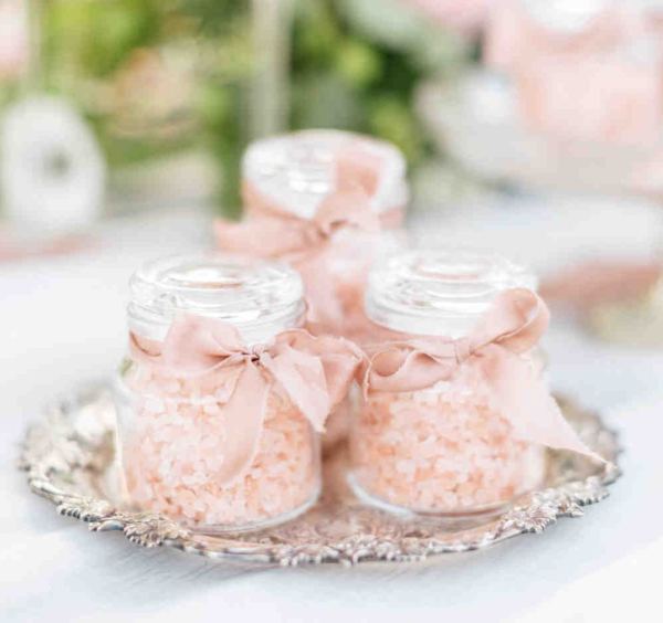 ideas, wedding - Wedding Favours To End The Day on a High Note