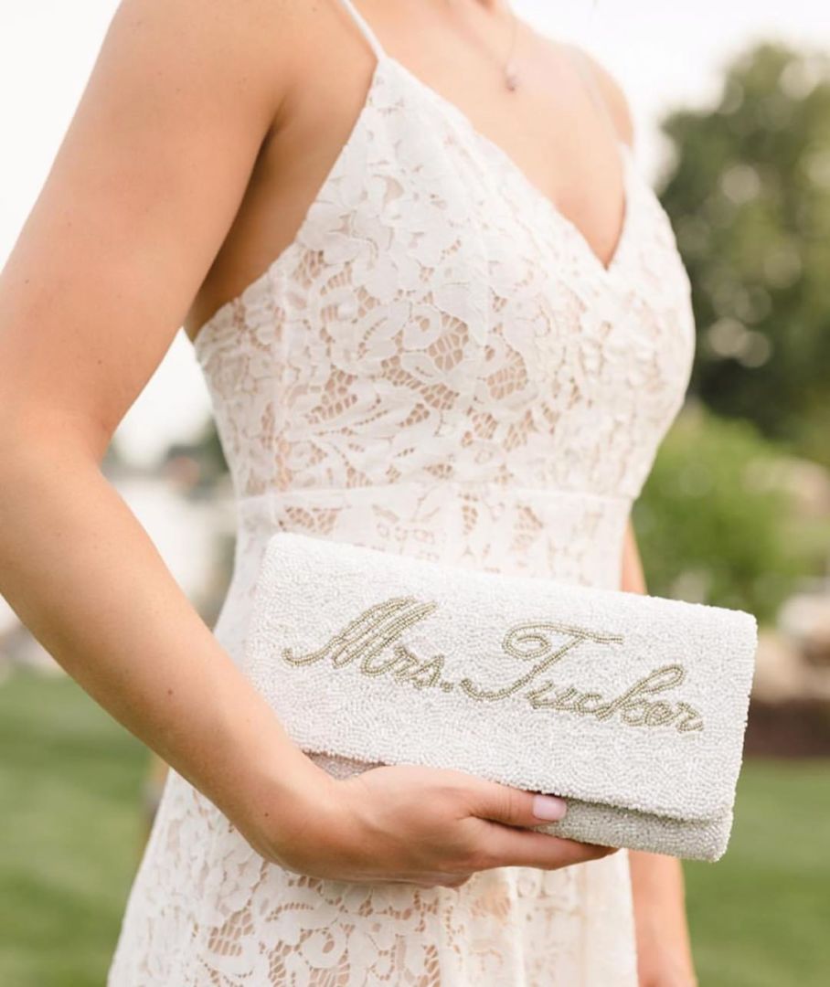 wedding, lookbook, etc - Glamorous Brides, You Would Need These 6 Accessories