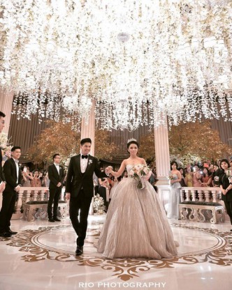 Chelsea Olivia Wijaya and Glenn Alinskie's Luxurious Fairy-Tale Wedding ideas, wedding, celebrity - Chelsea Olivia Wijaya and Glenn Alinskie's Luxurious Fairy-Tale Wedding