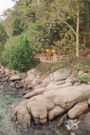 Harriet and Paul’s Beachfront Wedding In Phuket ideas, wedding, thailand, phuket - Harriet and Paul’s Beachfront Wedding In Phuket