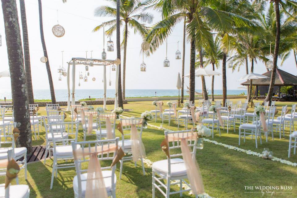Lucinda & Jethro's Casual Chic Beach Vibe Wedding ideas, wedding, thailand, phuket, hong-kong - Lucinda & Jethro's Casual Chic Beach Vibe Wedding