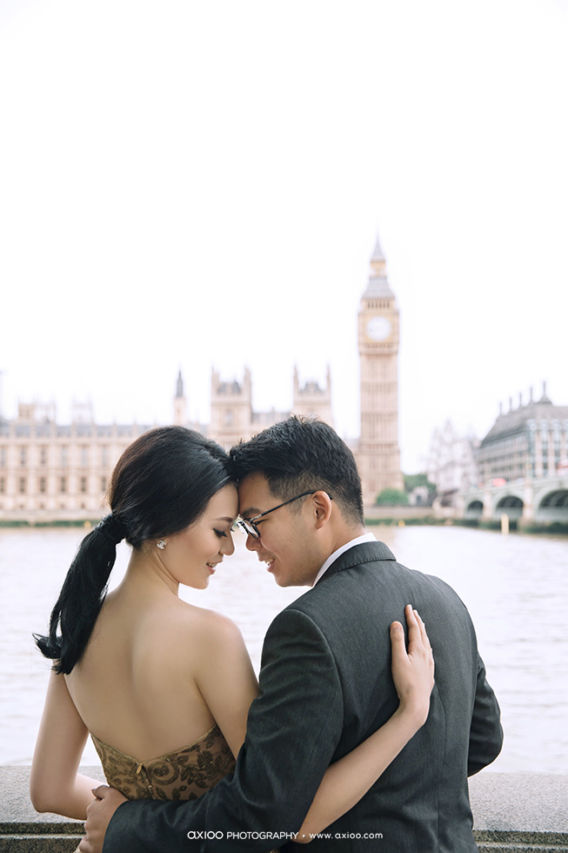 Rivano & Cicilia's London is Calling Pre-Wedding by Axioo engagement - Rivano & Cicilia's London is Calling Pre-Wedding by Axioo
