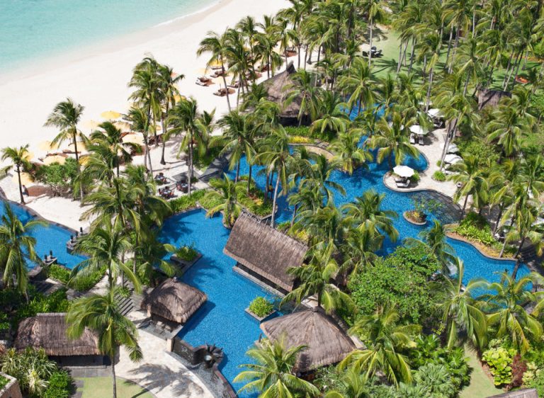 11 Luxury Honeymoon Resorts in Asia
