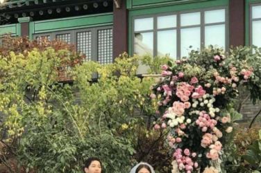 Korean Celebrity Sweethearts Song Joong Ki and Song Hye Kyo Tie the Knot in Low-Key Ceremony celebrity - Korean Celebrity Sweethearts Song Joong Ki and Song Hye Kyo Tie the Knot in Low-Key Ceremony