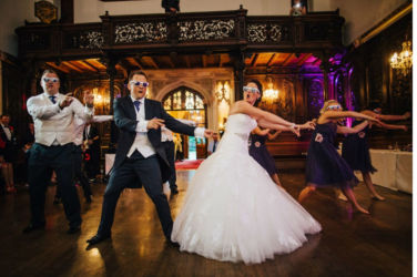 10 Ideas to Entertain Guests At Your Wedding ideas, tips - 10 Ideas to Entertain Guests At Your Wedding